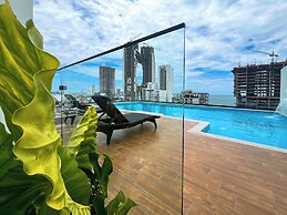 Makeva Condos - Near Malecon