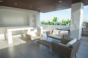 Makeva Condos - Near Malecon