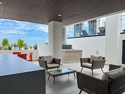 Makeva Condos - Near Malecon