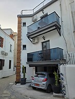 Cyprus harbour suites