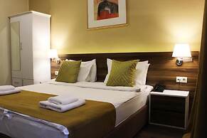 HOTEL POINT