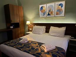 HOTEL POINT