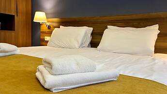 HOTEL POINT