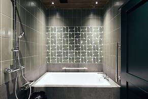 TRAN.SCENDER HOTEL Yokohama