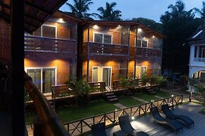 Tranquillo By The Beach - Luxury Wooden