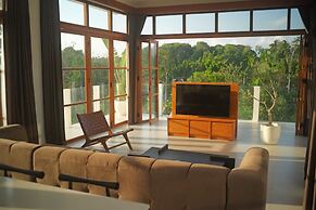 Ulu Penthouse