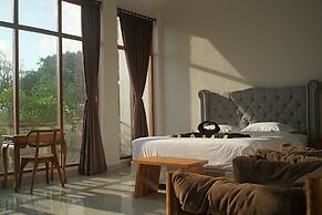 Ulu Penthouse