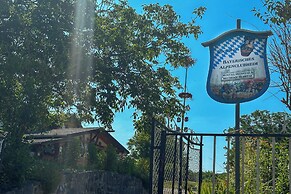 Nora Guest House