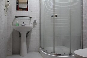 Kiwi Backpackers Hostel