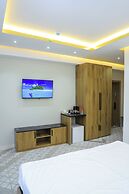 Rich Land Hotel