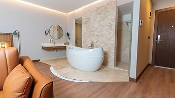 Cunda Kızılca Deluxe Hotel&SPA