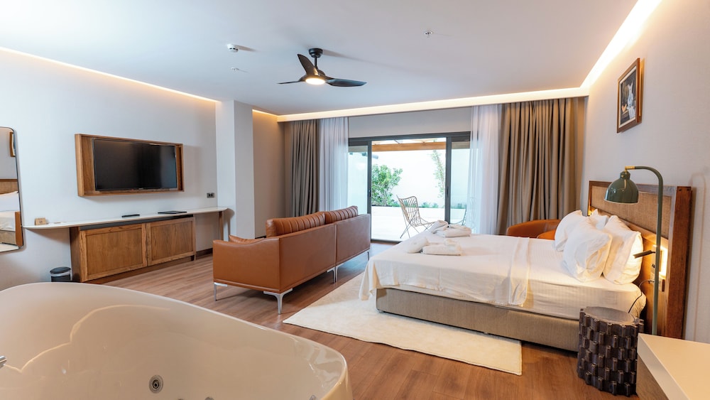 Cunda Kızılca Deluxe Hotel&SPA