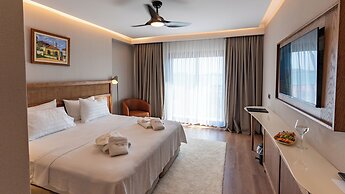 Cunda Kızılca Deluxe Hotel&SPA