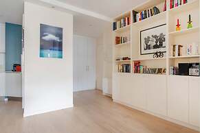 Casteja Modern Residence