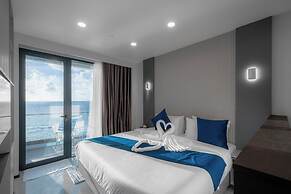iCom Blue Sea View