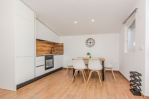 Apartments Mucaj