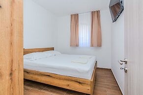 Apartments Mucaj