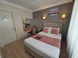 TAKSİM LİFE HOUSE