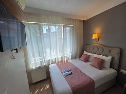 TAKSİM LİFE HOUSE