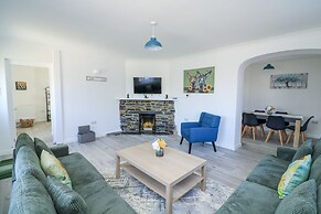 Hougoumont Cottage