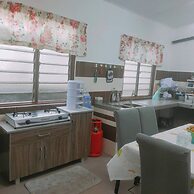 Taman Tinah Homestay