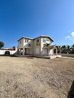 Palm Beach Villa Aruba - Great Location