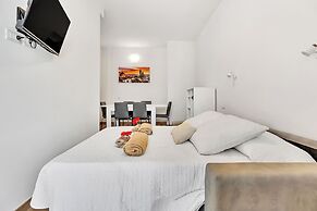 Alessia's Flat - Borgo Palazzo