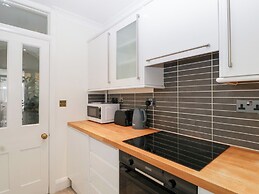 Flat 2 Battledown Grange