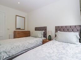 Flat 2 Battledown Grange
