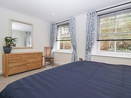 Flat 2 Battledown Grange
