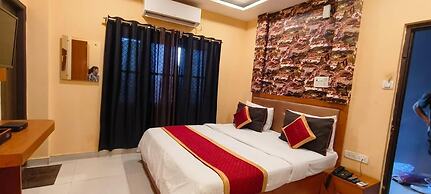 HOTEL SWARNA PALACE