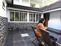 Villa Narendra Yogyakarta