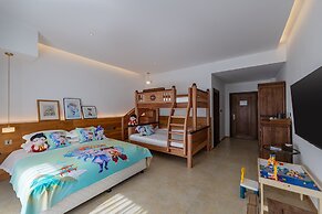Yunfu Mid Hill Resort Hotel