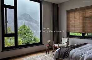 Yunfu Mid Hill Resort Hotel