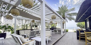 LUX The Palm Island Shoreline Suite