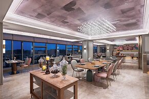 Mercure Nantong Suxitong Riverside