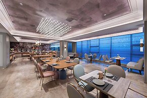 Mercure Nantong Suxitong Riverside