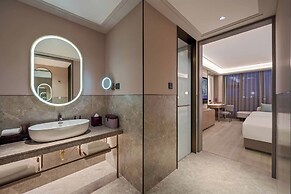 Mercure Nantong Suxitong Riverside
