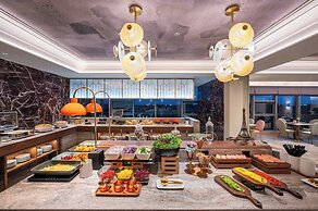 Mercure Nantong Suxitong Riverside