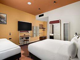 You Hotel Budapest - Handwritten Collection