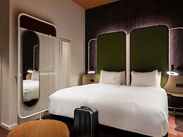 You Hotel Budapest - Handwritten Collection