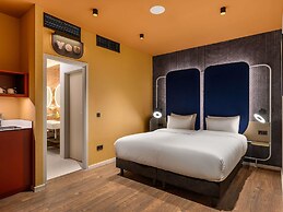 You Hotel Budapest - Handwritten Collection