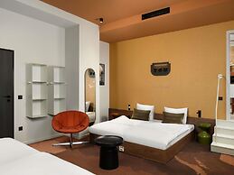 You Hotel Budapest - Handwritten Collection