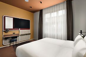 You Hotel Budapest - Handwritten Collection