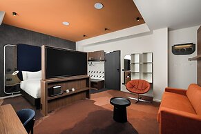 You Hotel Budapest - Handwritten Collection