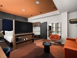 You Hotel Budapest - Handwritten Collection