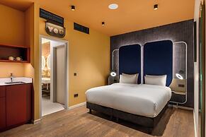You Hotel Budapest - Handwritten Collection