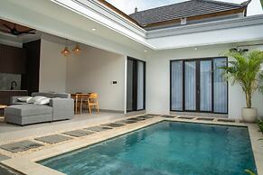 The Moringa Bukit Villas