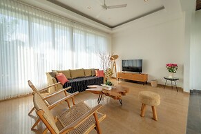 Maestro Bay View Villa
