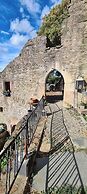 Burg Hermannstein - KingsRoom